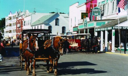 Mackinac Island – insula unde caii au rămas stăpânii drumurilor