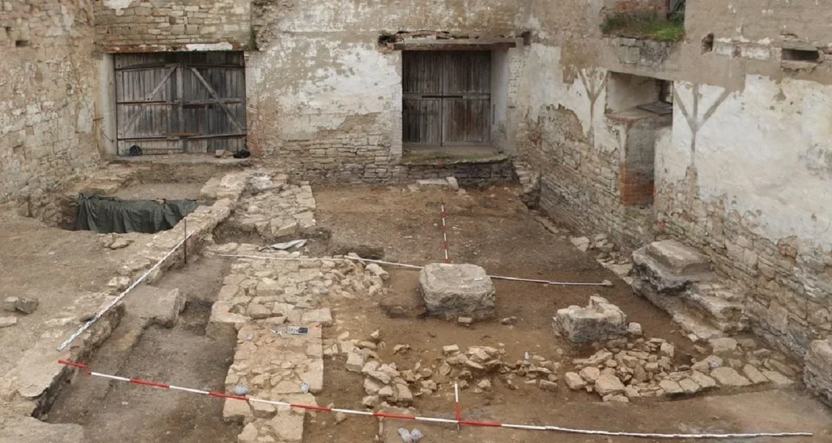 Castelul din fața castelului: săpăturile de la Schloss Neuenburg dezvăluie vestigii medievale de rang înalt