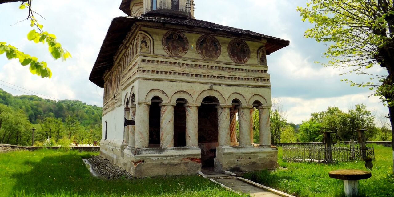 Între cule și legendă: biserica boierilor Măldărești, martor tăcut al României vechi