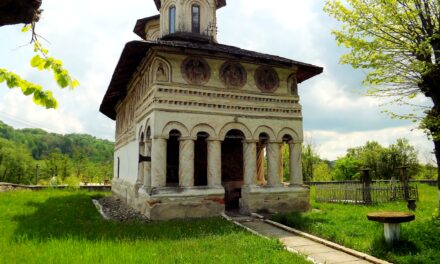 Între cule și legendă: biserica boierilor Măldărești, martor tăcut al României vechi