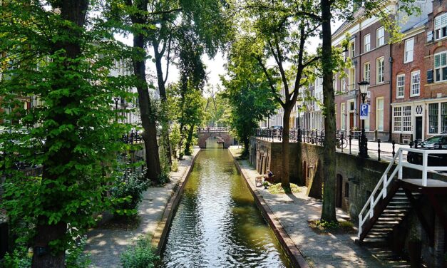 Utrecht – orașul olandez care păstrează o invenție medievală pe care Amsterdamul nu a avut-o niciodată
