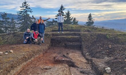 Noile descoperiri arheologice de la Cetatea Zânelor şi Dâmbul Cetăţii oferă detalii despre organizarea aşezărilor preistorice şi dacice