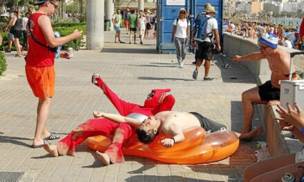 Europa pune frână turismului haotic: amenzi uriașe pentru turiștii indisciplinați