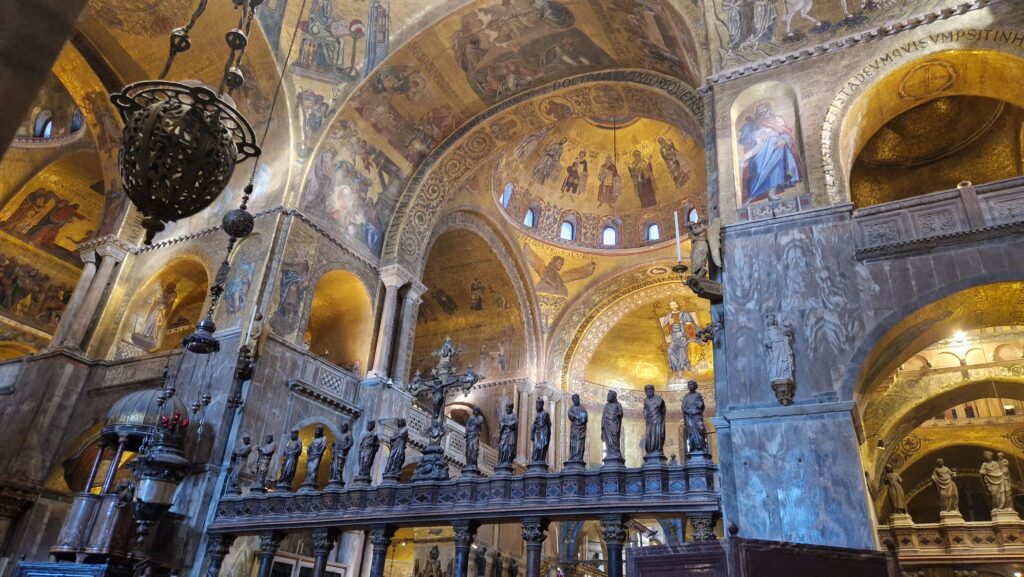 Venetia, interior San Marco, credit foto Turism Istoric (Sorin Rosu)