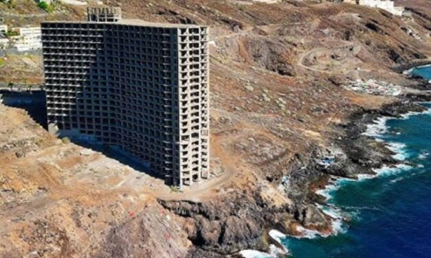 Hotelul-fantomă din Tenerife: 50 de ani de ruină pe țărmul Atlanticului