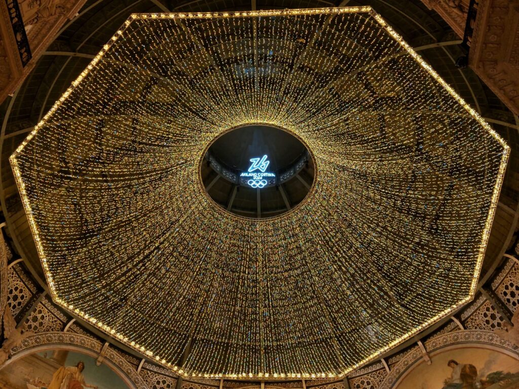 Detaliu publicitar Milano Cortina - FOTO Andreea Sprinceana