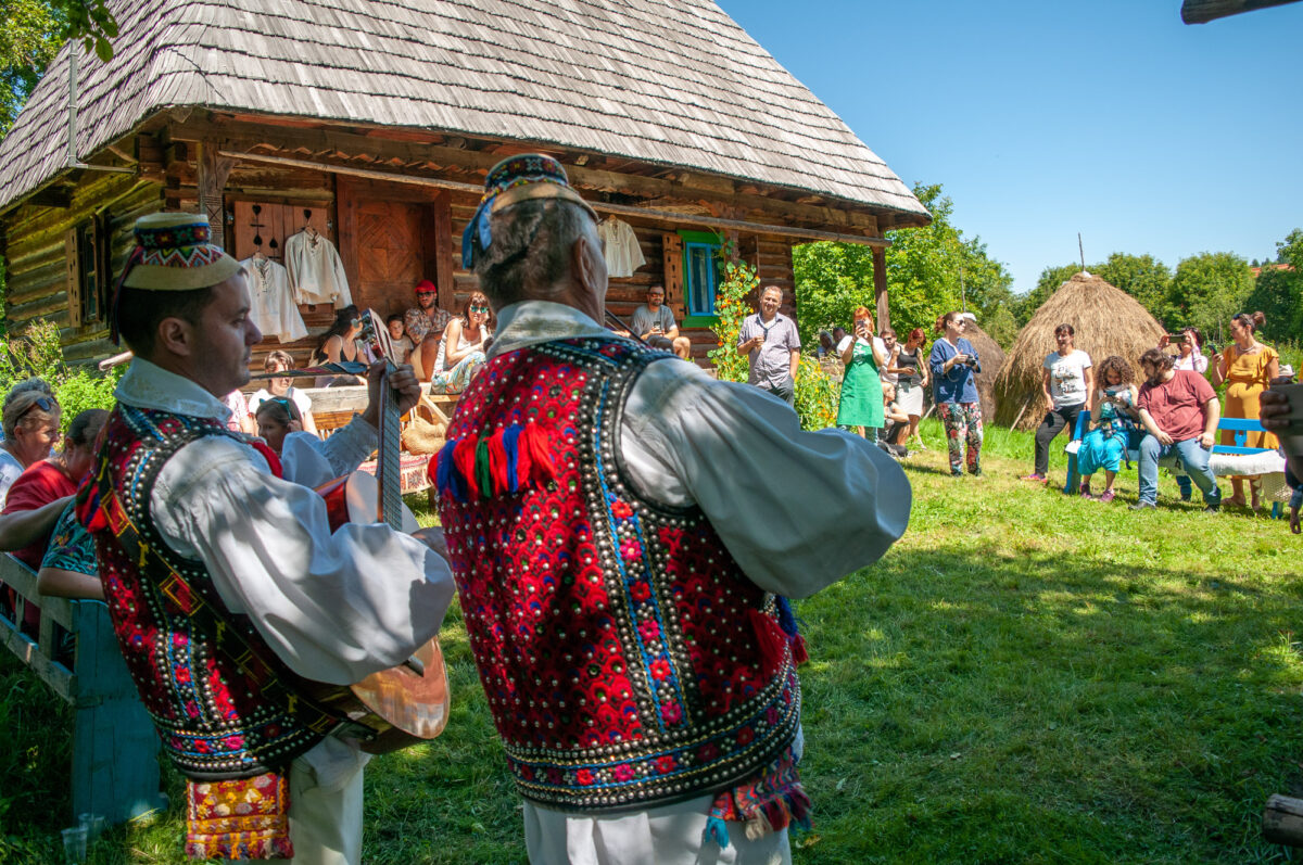 Maramures, traditii foto John May