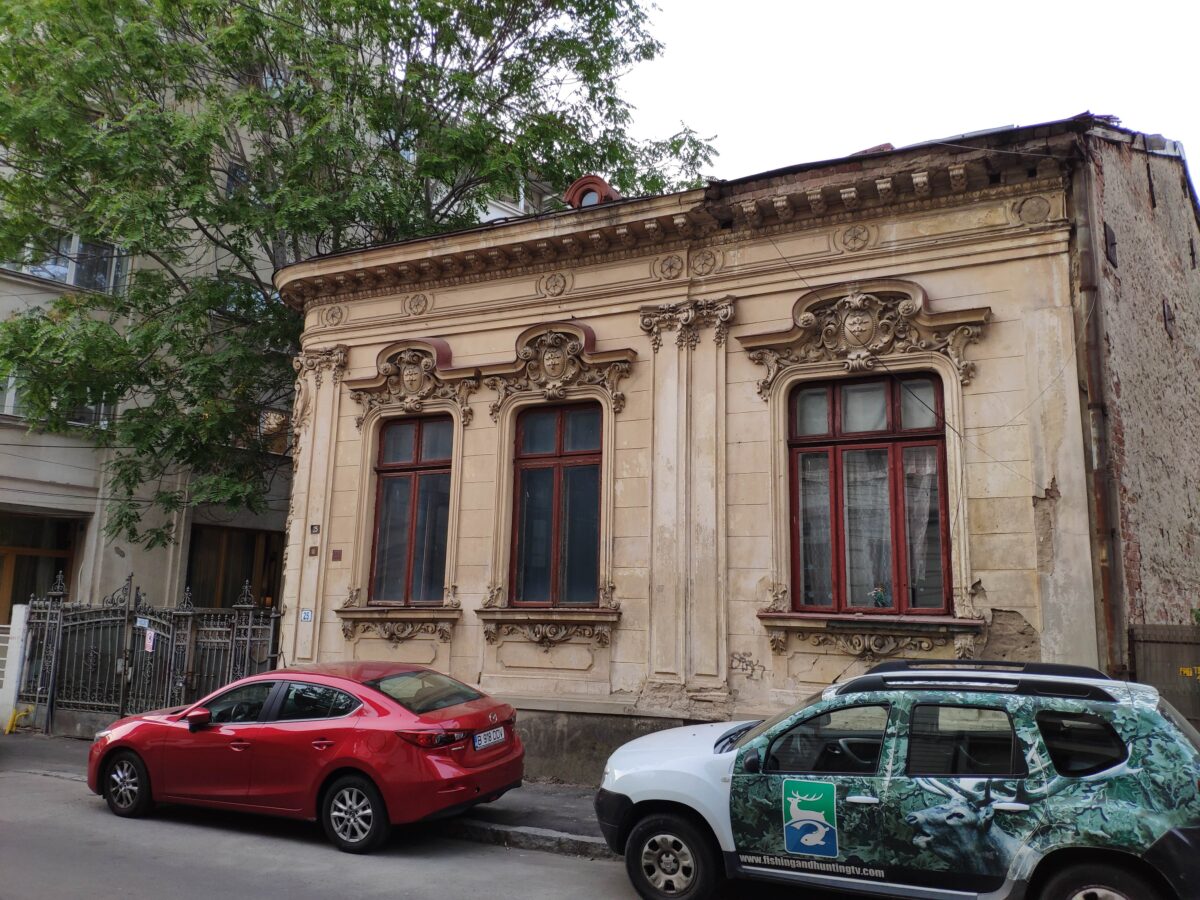 casa de la nr 25 de pe strada Ernest Brosteanu