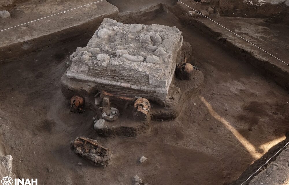 Un altar toltec antic, cu rămășițe umane, descoperit lângă ruinele orașului Tula din Mexic