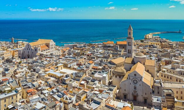 Bari: orașul de pe malul Adriaticii perfect pentru un city break