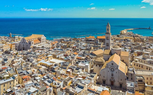Bari: orașul de pe malul Adriaticii perfect pentru un city break