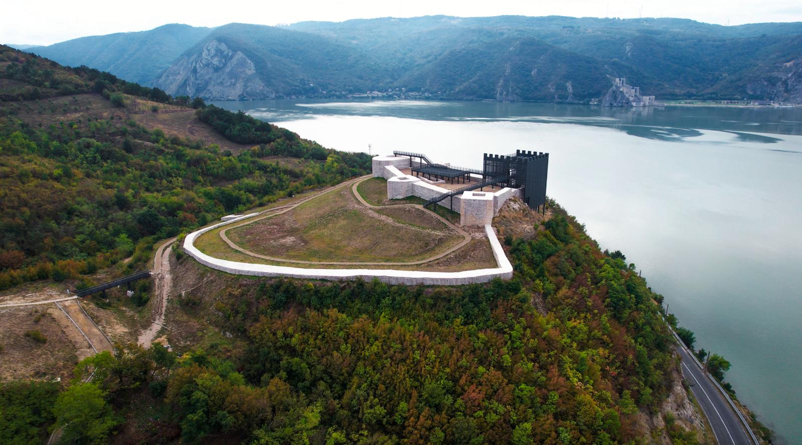 Ar putea fi o imagine cu lac