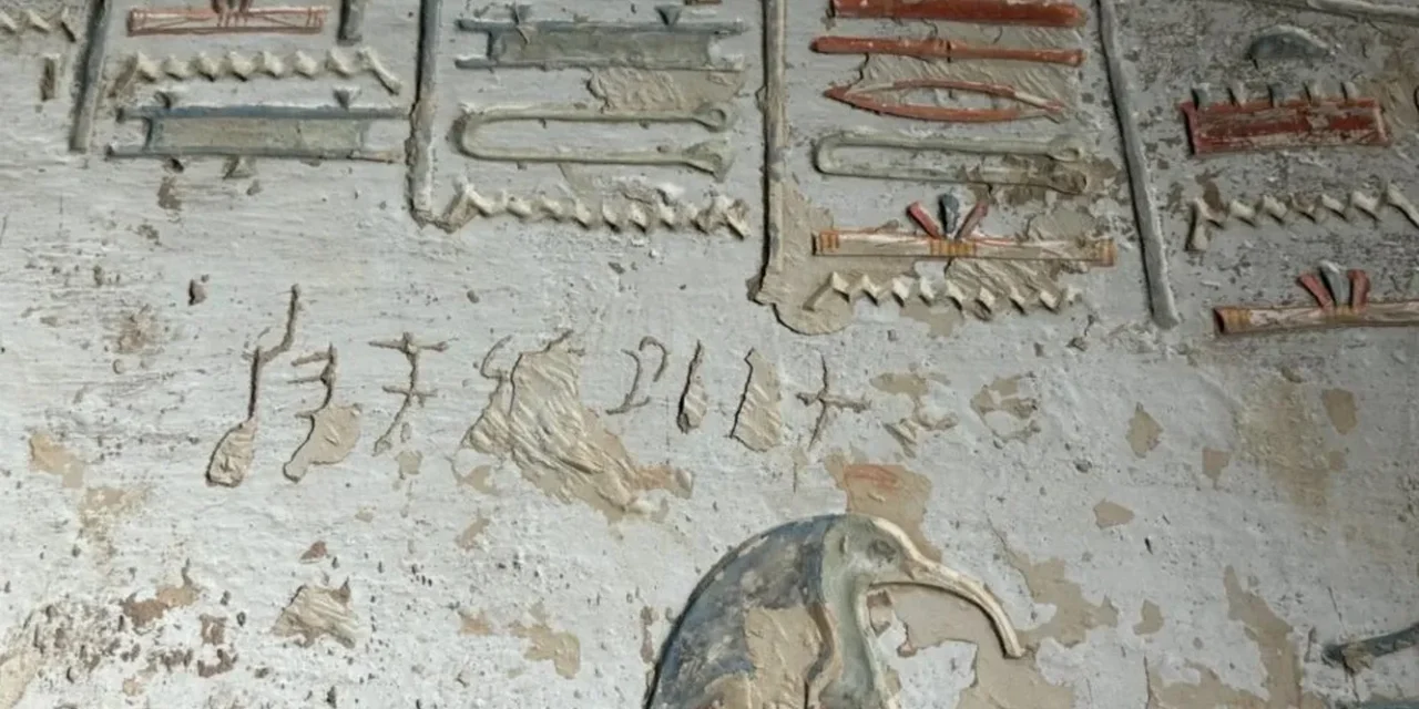 Graffiti antic șocant în Egipt: turiști din India vizitau mormintele faraonilor acum 2000 de ani