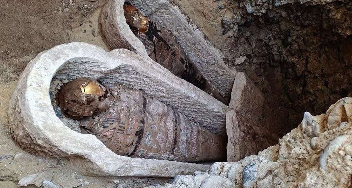 Descoperire incredibilă în Egipt: o mumie ascundea un papirus din „Iliada”