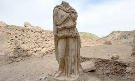Statuia zeiței Athena, descoperită la Laodiceea: o capodoperă a lumii antice
