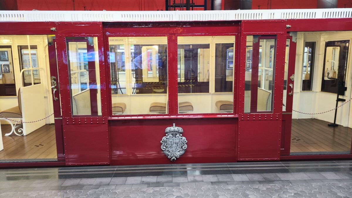 Metroul din Madrid ascunde o istorie fascinantă: trenuri istorice in muzeul Chamartín. Madrid, Spania, metrou vechi, Credit foto Turism Istoric