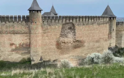 Cetatea Hotin, una dintre cele mai importante ale lui Stefan cel Mare, se prăbușește!