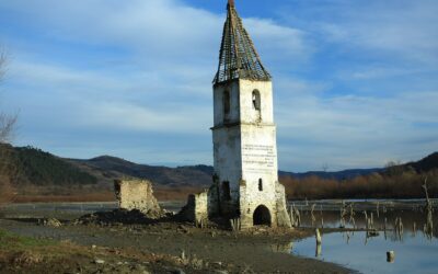 Bezidu Nou, satul scufundat din Transilvania care nu a murit niciodată