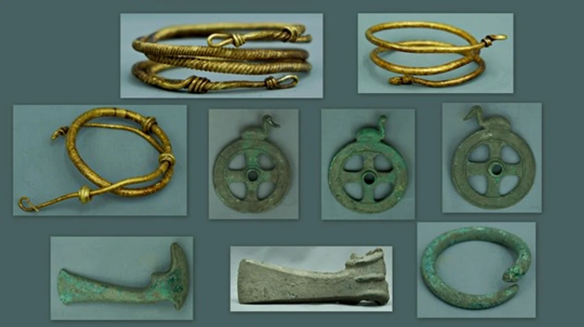 Un tezaur din epoca bronzului, descoperit cu un detector de metale în Prahova