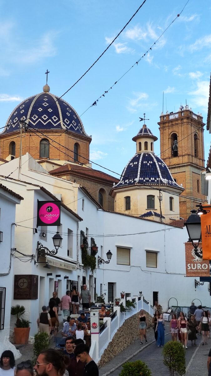 Emblematica biserica din Altea, credit foto Turism Istoric